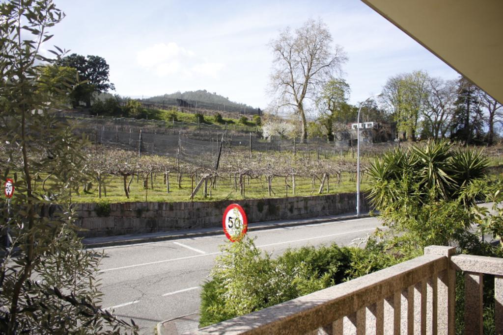 Pension Mosende Porriño Buitenkant foto