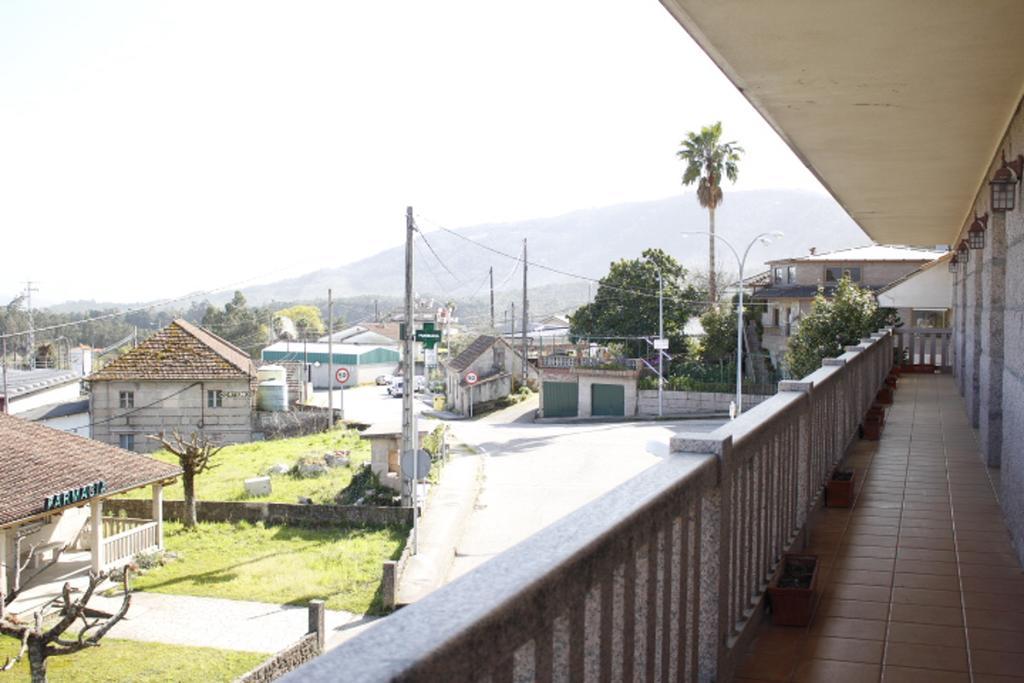 Pension Mosende Porriño Buitenkant foto